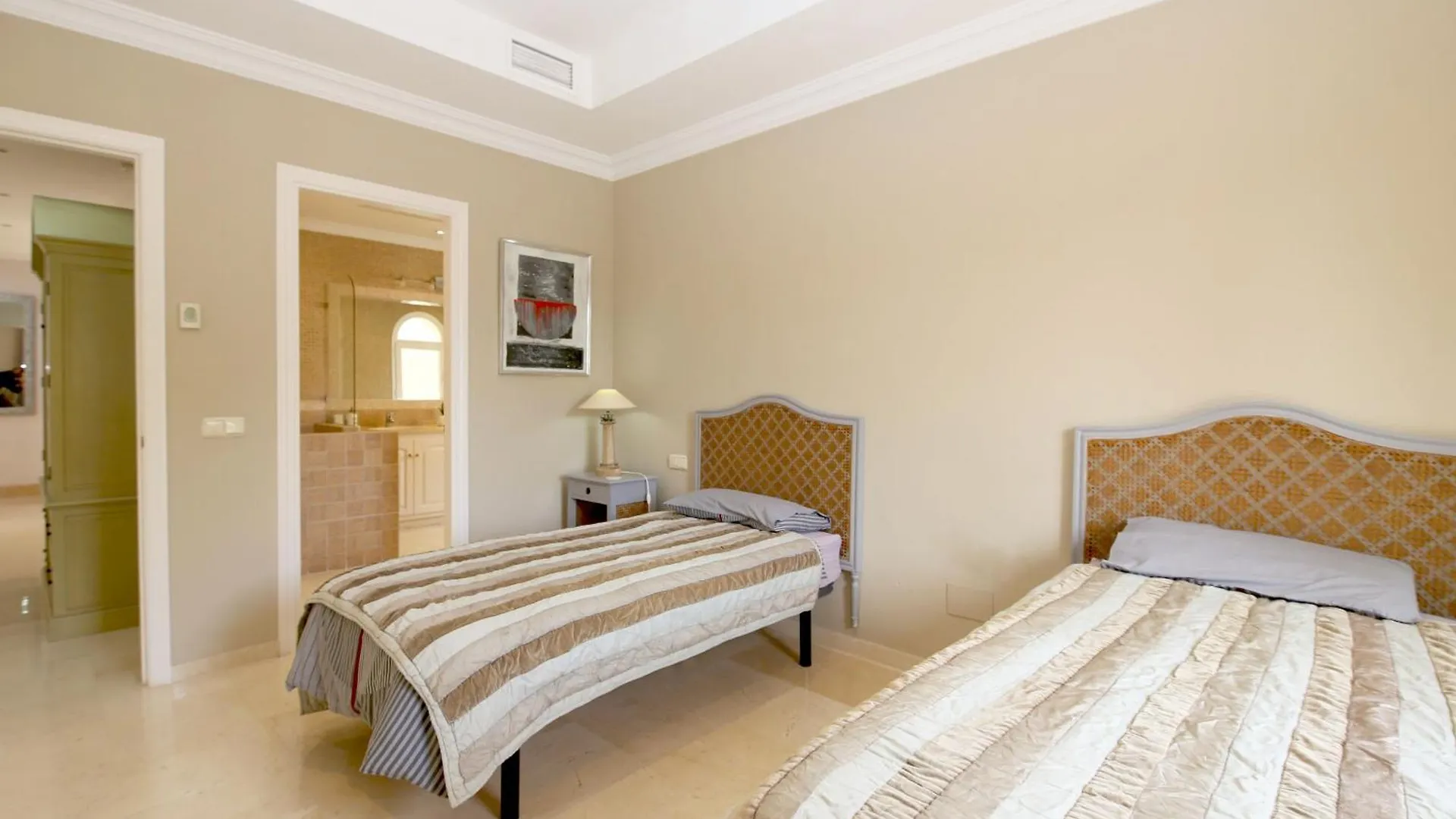 Estepona East Luxury Family Villa Rosa Spain