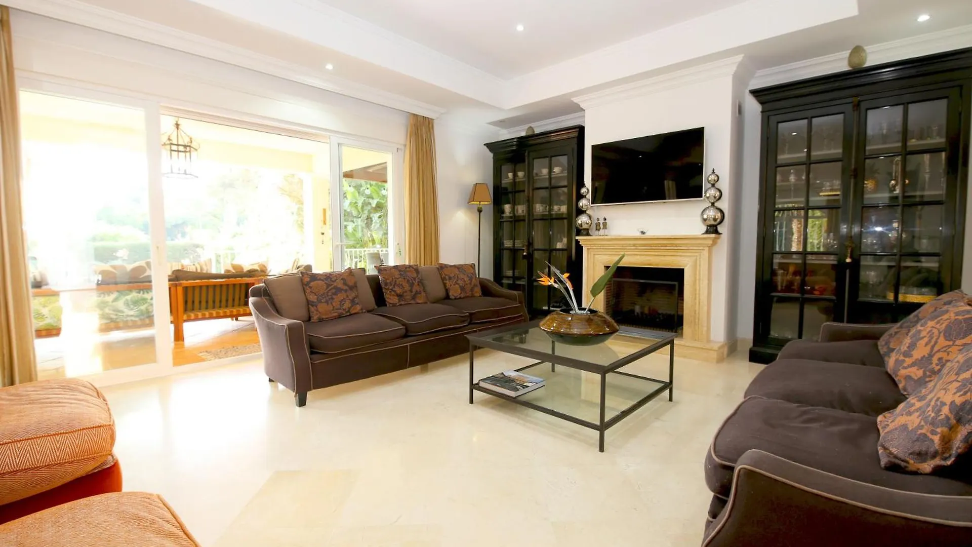 Estepona East Luxury Family Villa Rosa