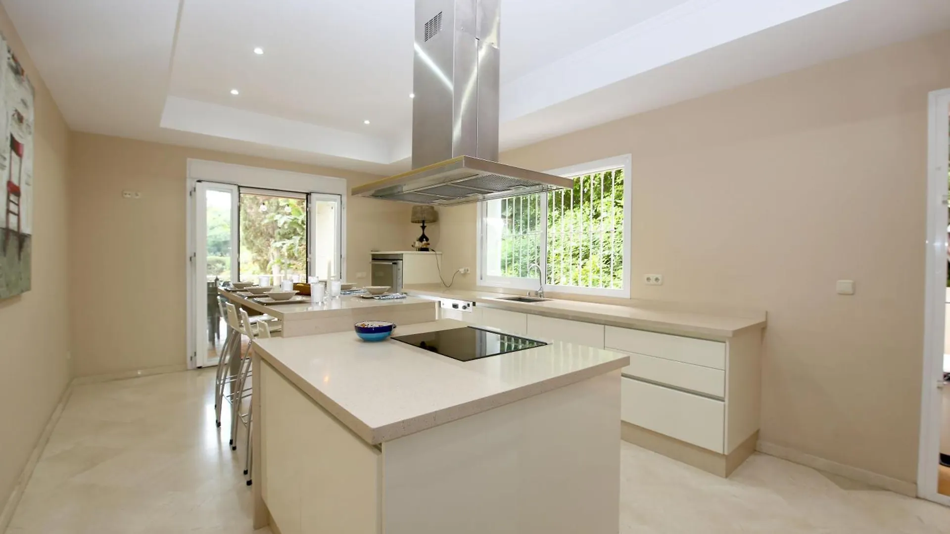 Estepona East Luxury Family Villa Rosa